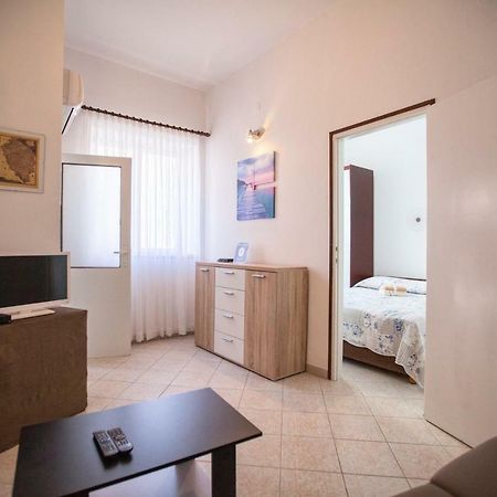 Apartment Rosy Пула Экстерьер фото